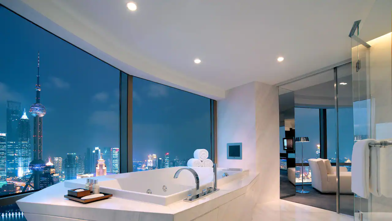 presidential suite bathroom with view